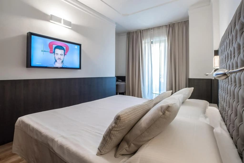 hotel mythos - photo 7