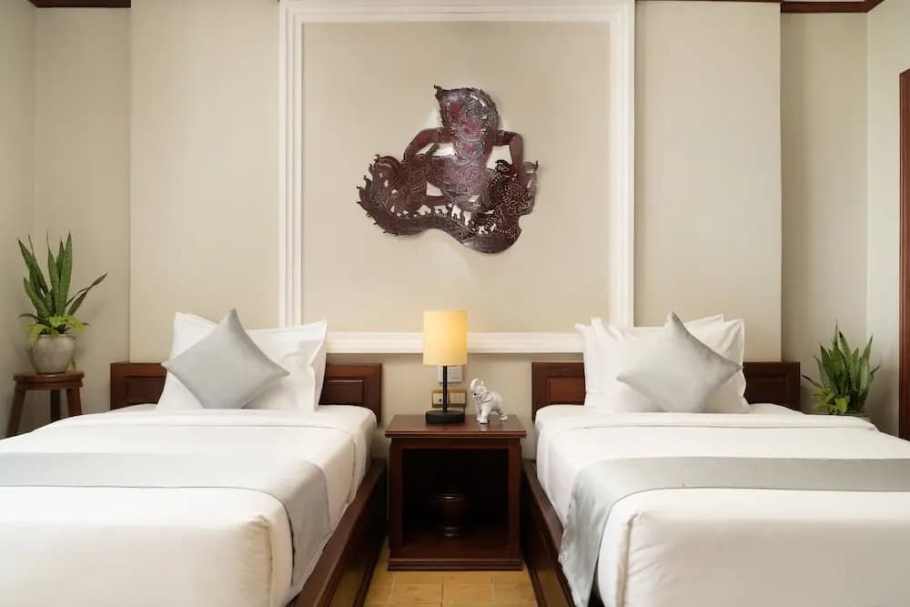The Elephant - photo 3