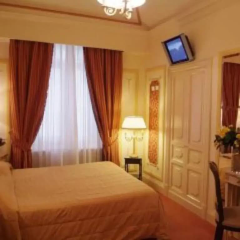 Hotel Champagne Garden - photo 6