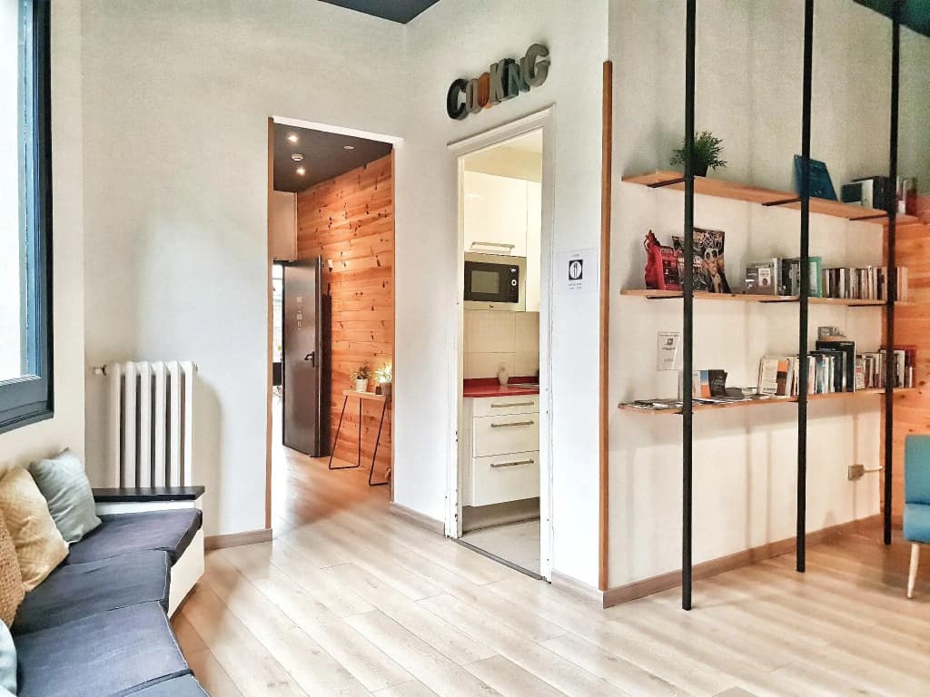 The Central House Barcelona Gracia - Hostel - photo 4