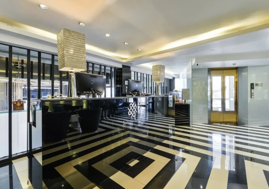 Sukhumvit Suites Hotel - photo 4