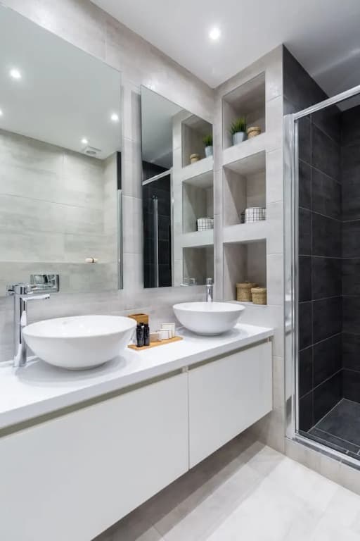 UPSTREET Acropolis Core Bright Modern Apt - photo 8