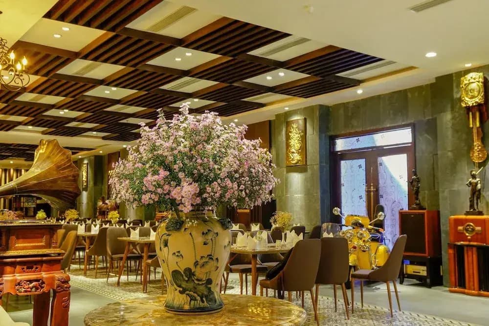 Dong Duong Hotel & Suites - photo 28
