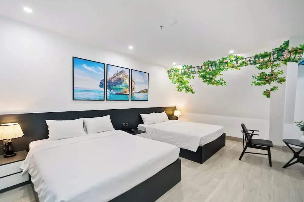 The Enchanted Ha Long Hotel - Bai Chay Beach - photo 28