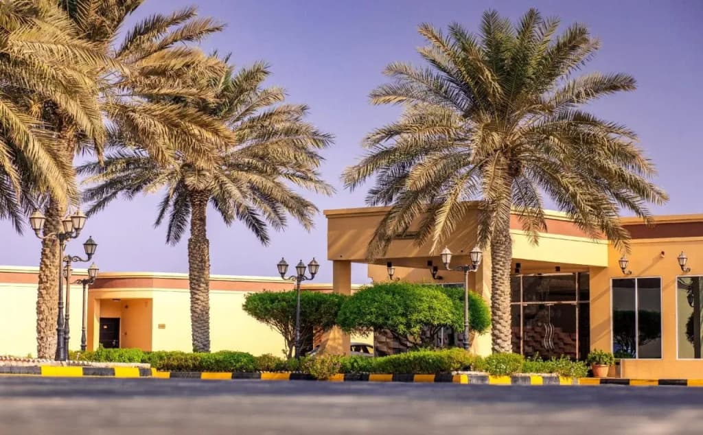 Royal Beach Hotel & Resort - photo 1