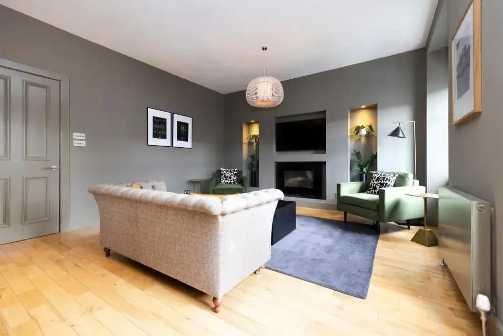 ALTIDO Luxury 2BR home on George Street - photo 3