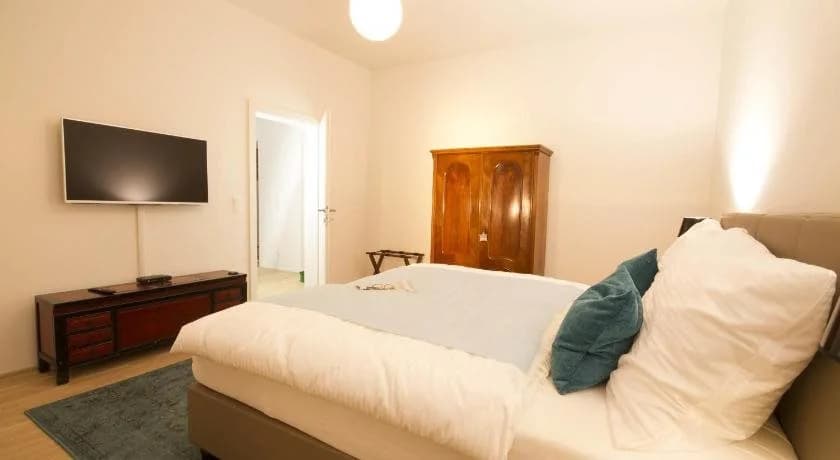 Apartments Freudian Sleep - photo 5