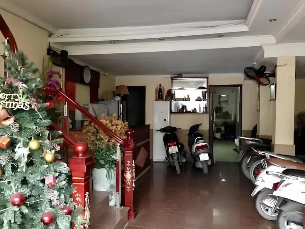 Hoang Gia Hotel 150 Nghi Tam HN-BayLux - photo 7