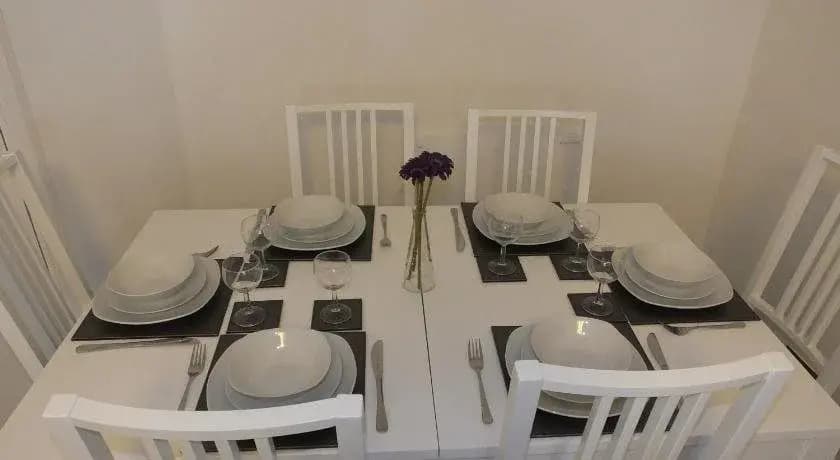 Lochrin Apartments - photo 12