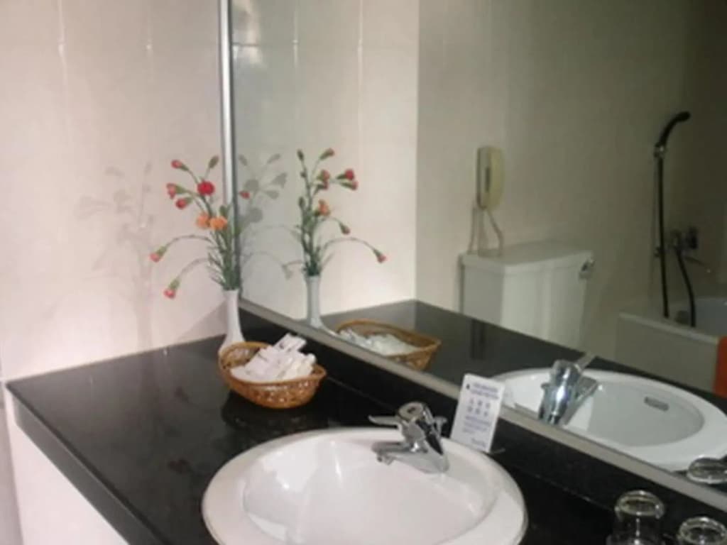 Bat Dat Hotel - photo 8