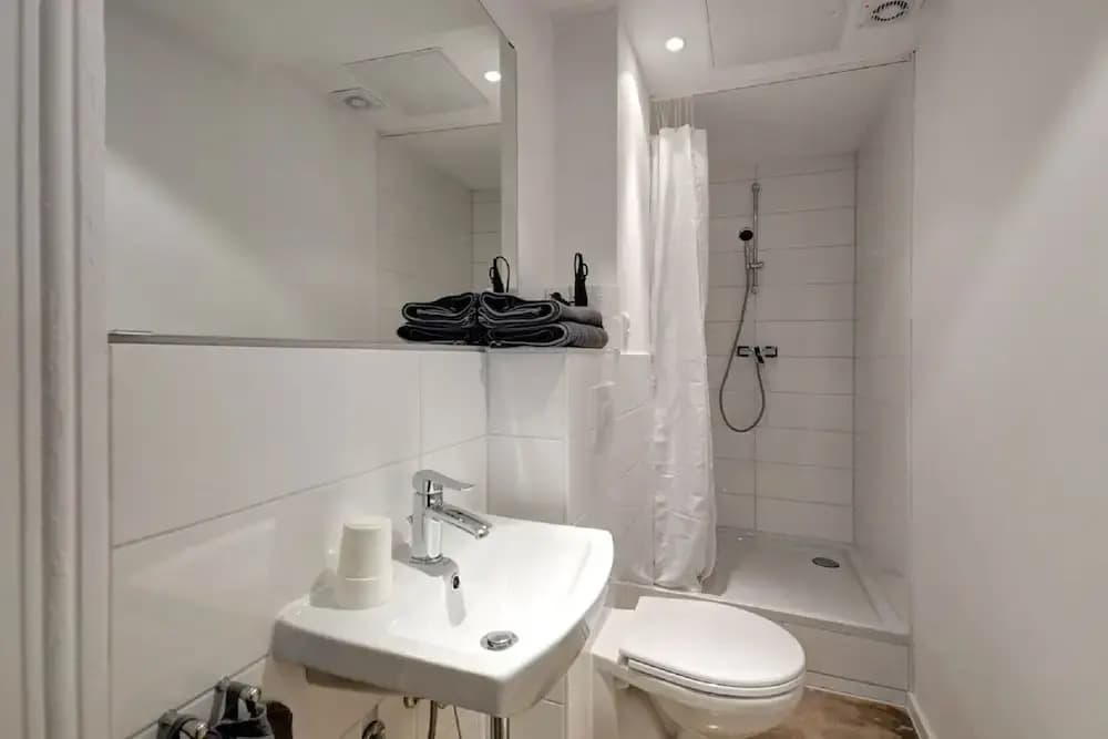 Sleep Like Home Apartments - photo 33
