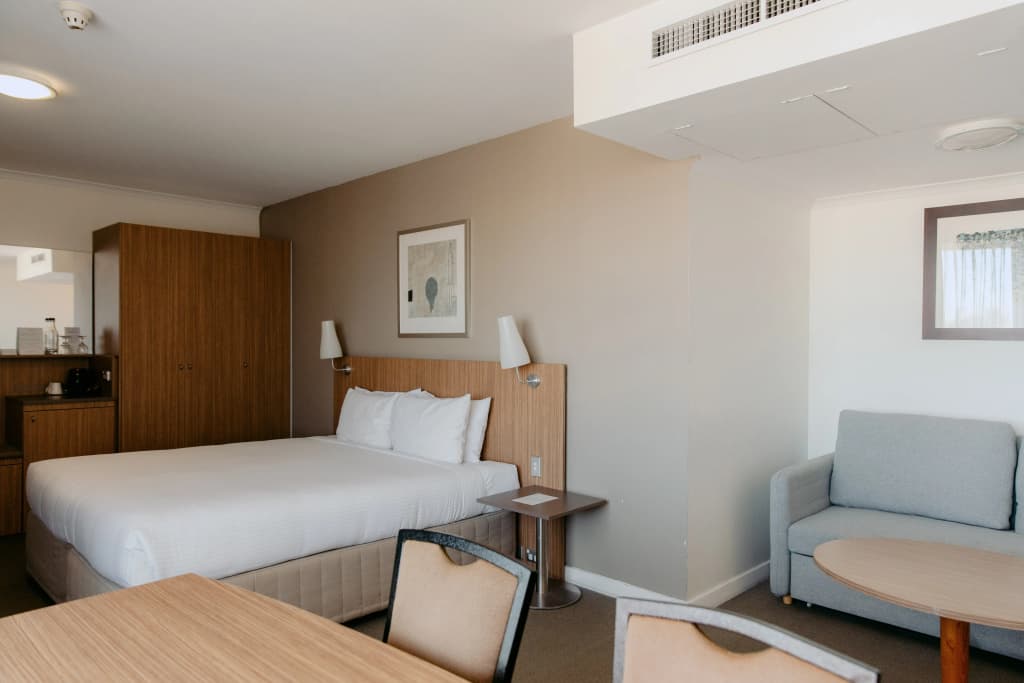 Mercure Sydney Parramatta - photo 3