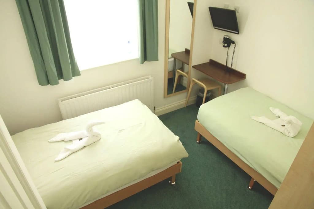 Four Points Flex by Sheraton London Kensington Olympia Hotel - photo 5