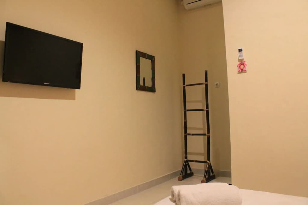 Chillin Kuta Homestay - photo 3