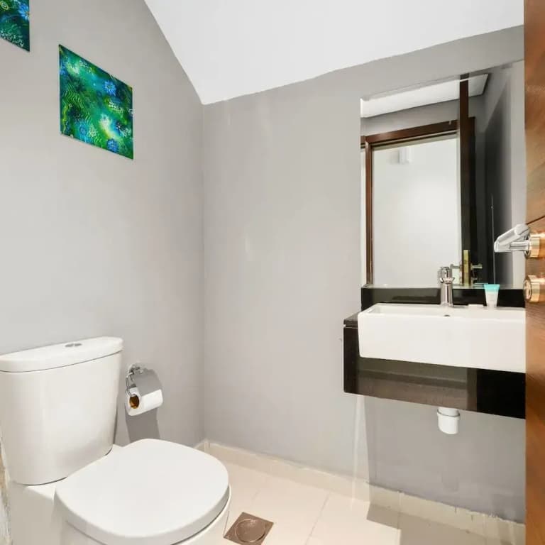 Modern 3BR townhouse in Damac Hills 2 - photo 6