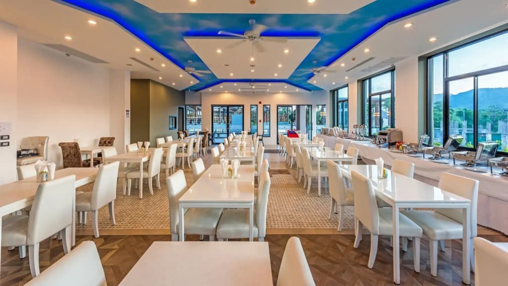 Chalong Miracle Lakeview Resort & Spa - photo 19