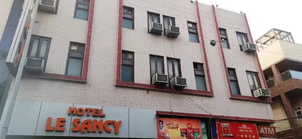 Karol Bagh Hotel Le Sancy Delhi - photo 1