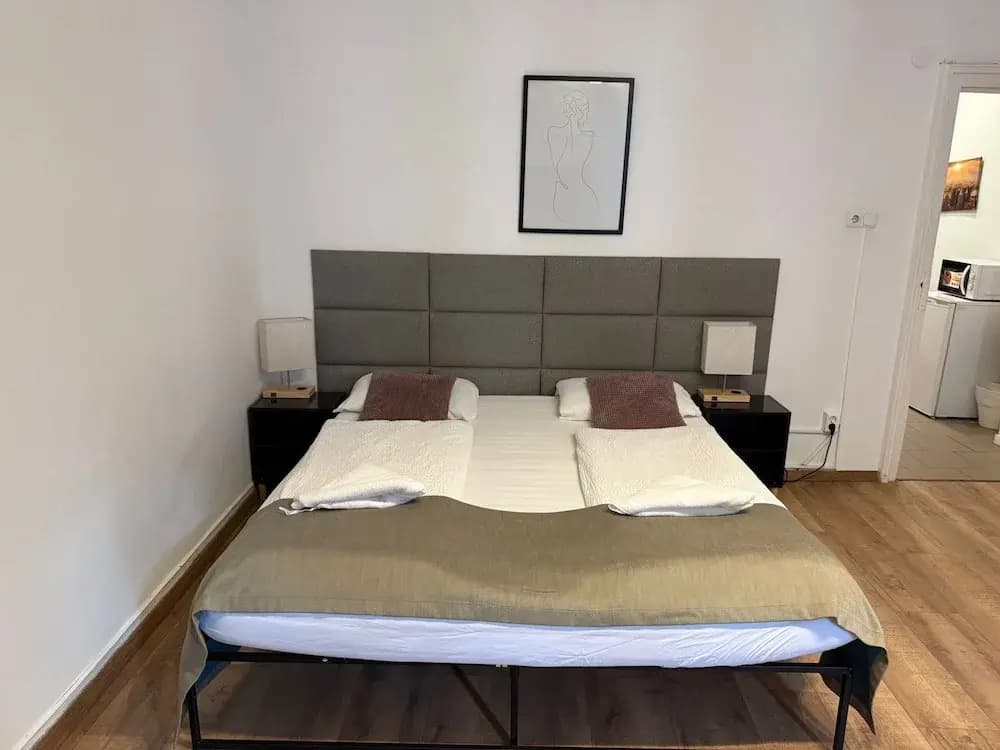 Comfy 2BR Apt Westbahnhof Area - photo 5