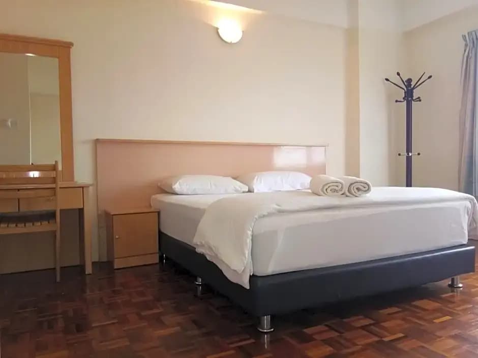 Lumut Valley Resort Condominium - photo 2