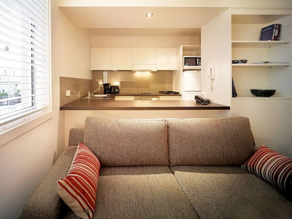 Lyall Residence - photo 4