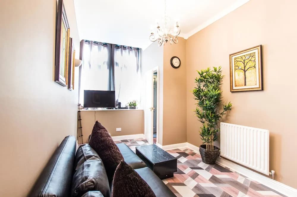 Montgomery Apartments - Crighton - photo 19