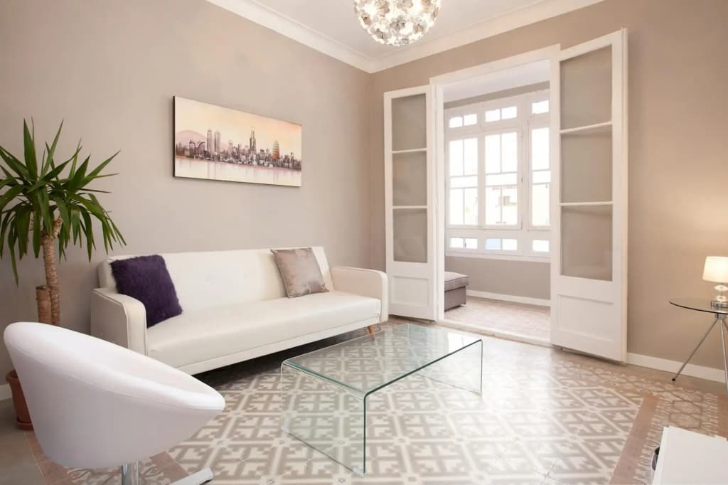 SOFIA 2 · Sofia's Gallery · Charming apartment in a real Barcelona surrounding - photo 3
