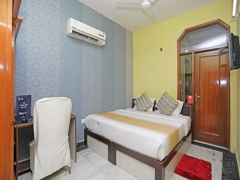OYO 12190 Hotel New Blue Umbrella - photo 6