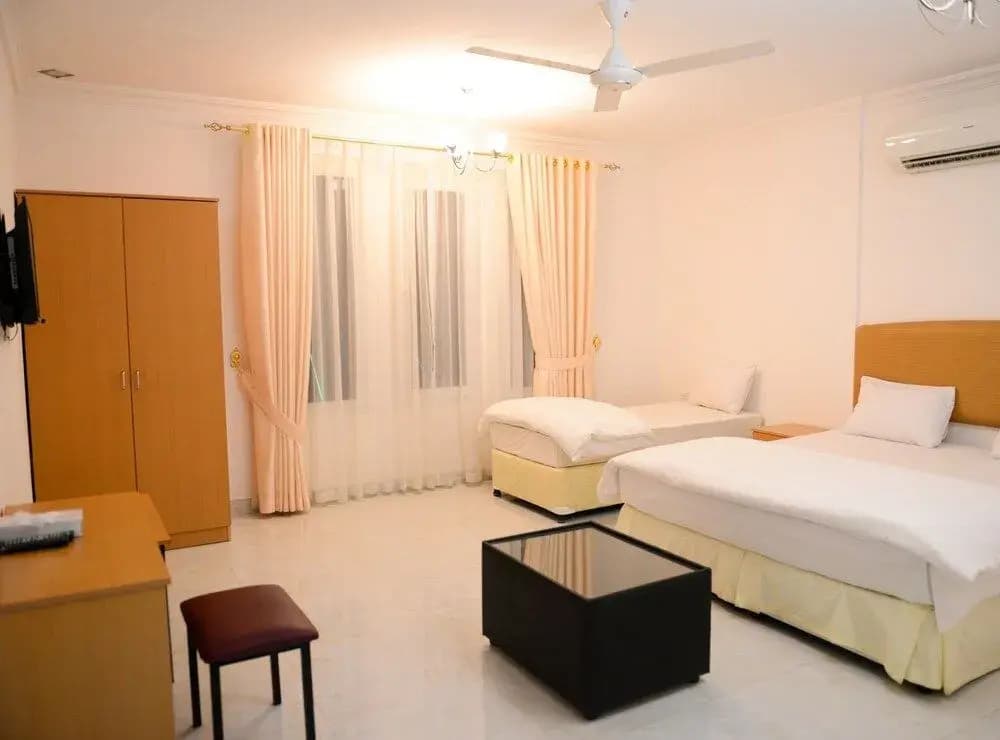 Oasis Hotel Apartments - photo 3