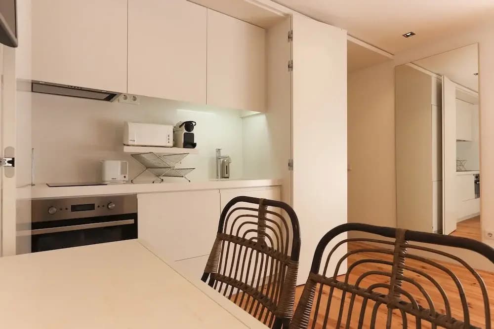 Combro Suites by Homing - photo 20