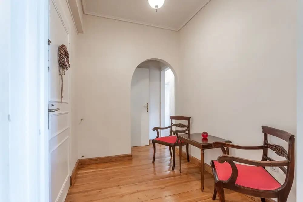 Beautiful 3rd floor flat - photo 14