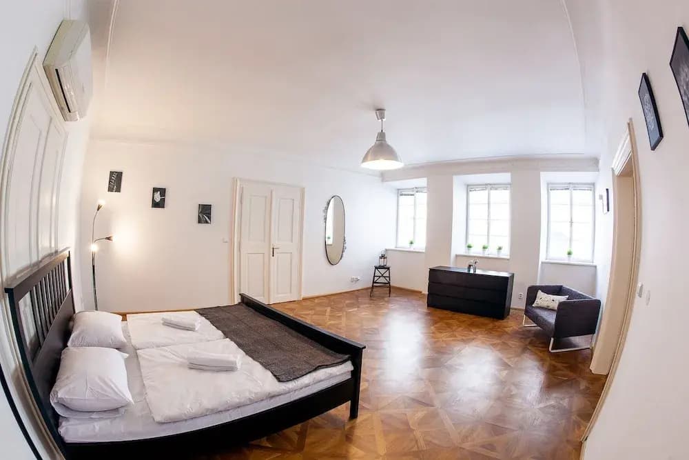 St. Nicholas Church view apartment - photo 6