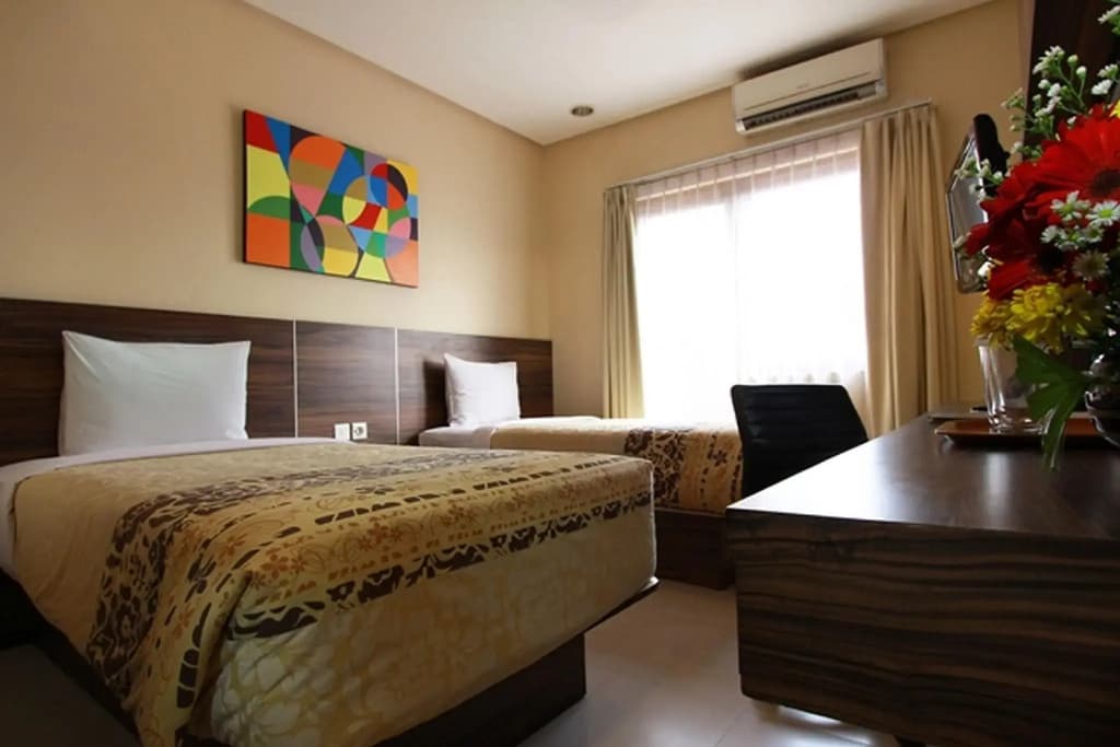 Capital O 203 Prasada Mansion Sudirman - photo 4