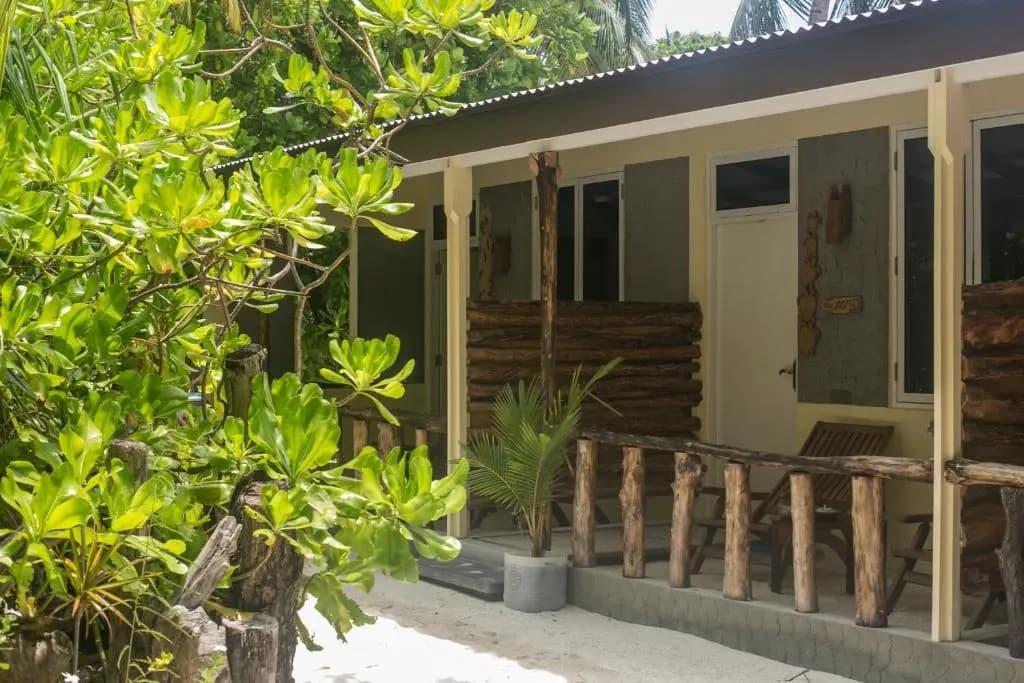 Rasdhoo Island Inn Beachfront - photo 6