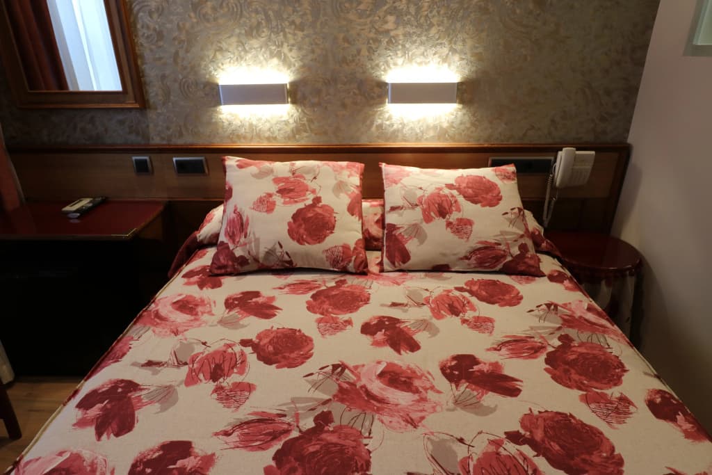 Hostal Hispano Argentino Gran Via - photo 5