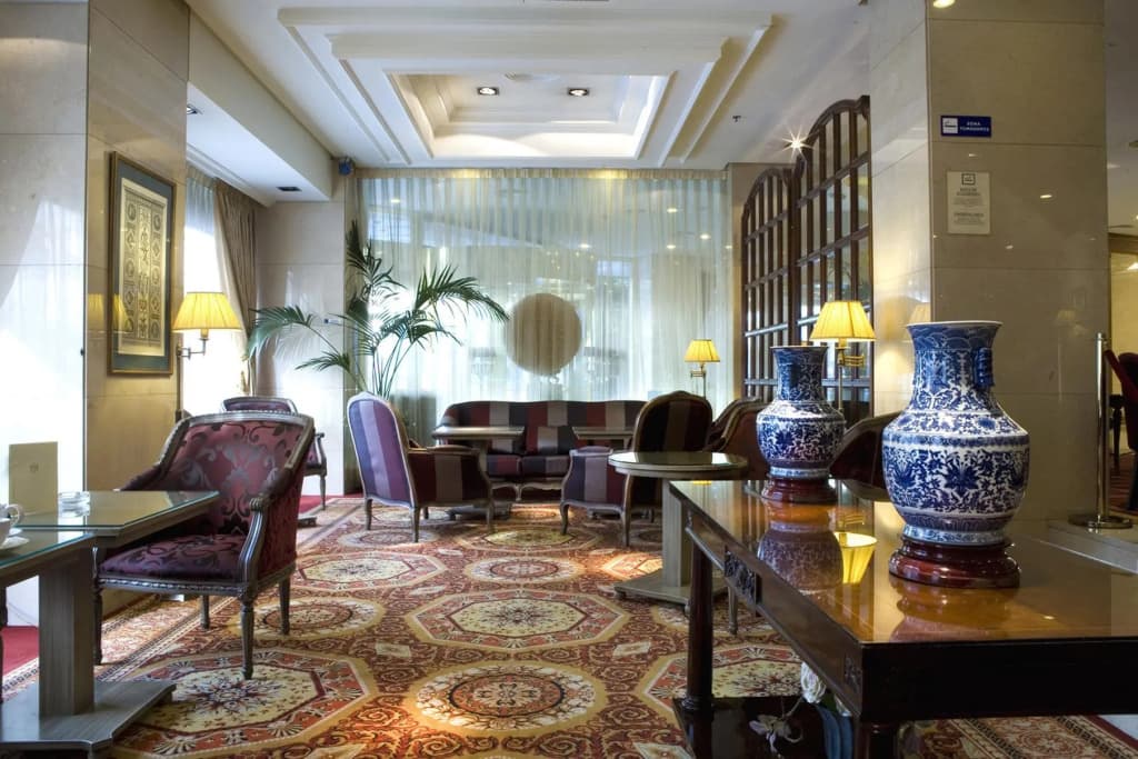 Hotel Emperador - photo 12
