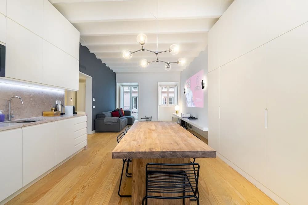 LS48 Prime Location Upscale Apartment - photo 19