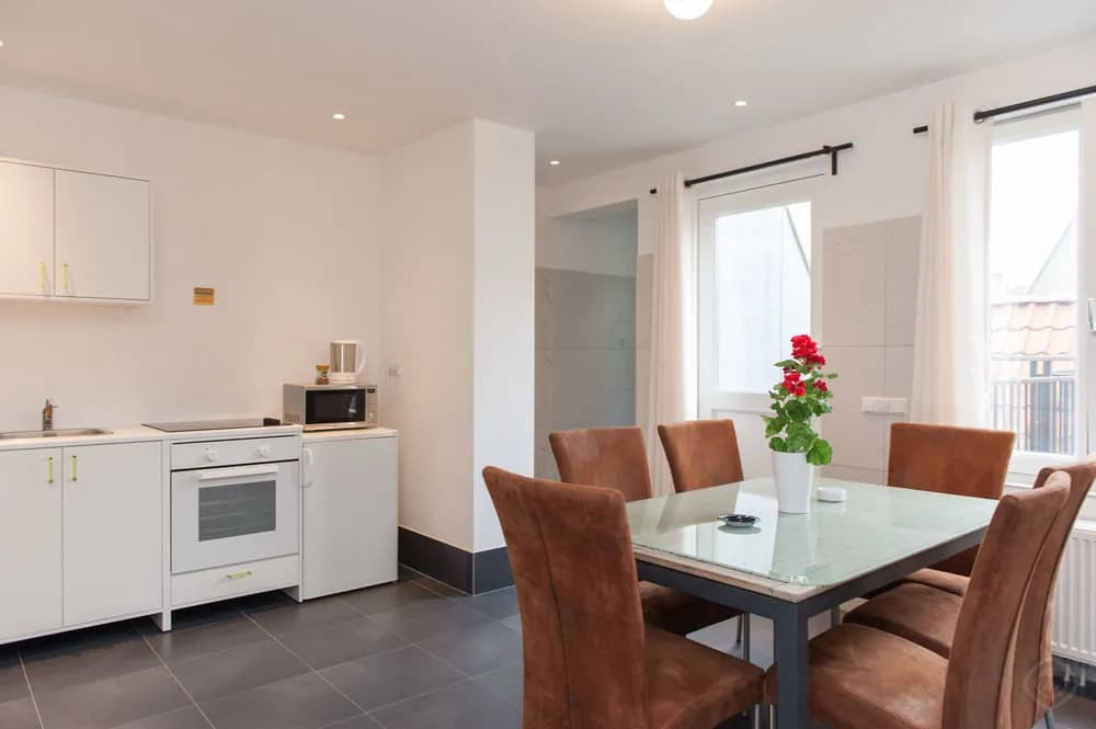 Dutch Rembrandt Apartments - photo 8