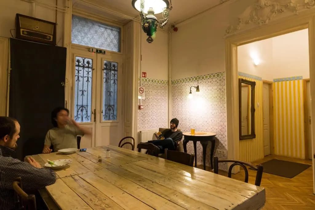 Baroque Hostel & Coworking - photo 19