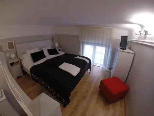 RumbArt Apartman - photo 4