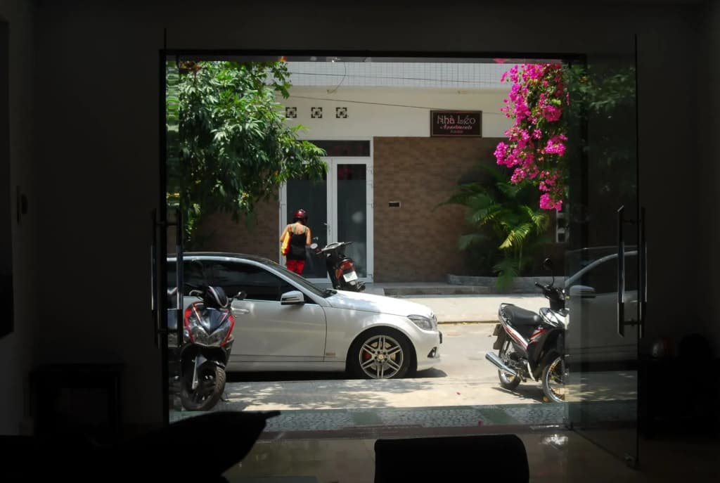 Crown Hotel - photo 1