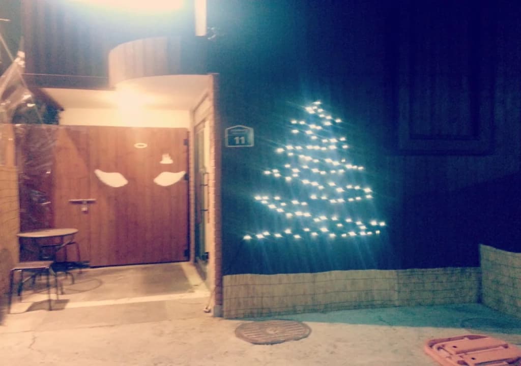 IU Guesthouse - photo 13