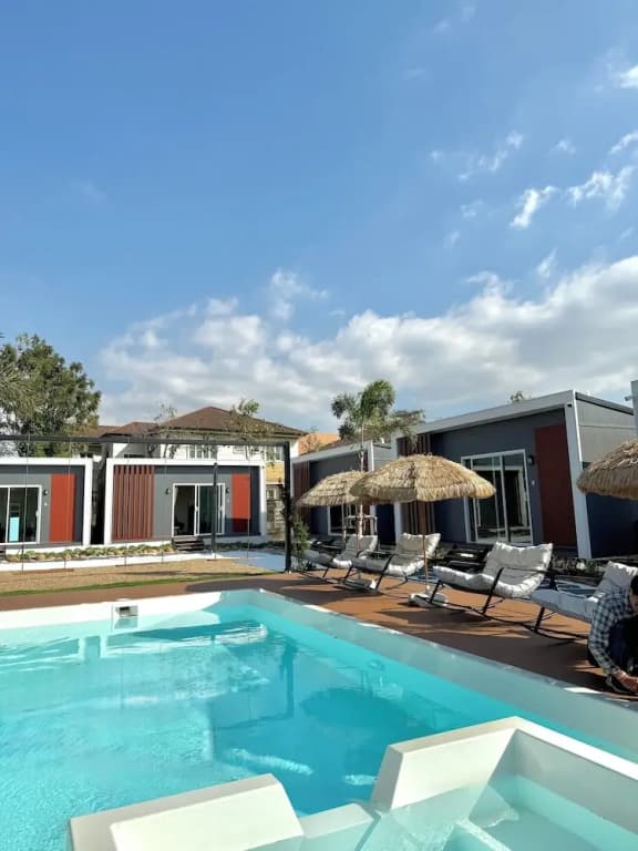 D Glamor Resort - photo 9