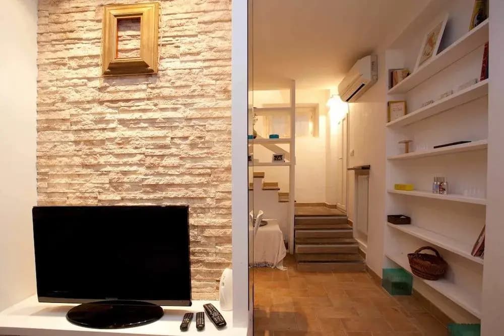 Colosseum Secret Apartment - photo 6