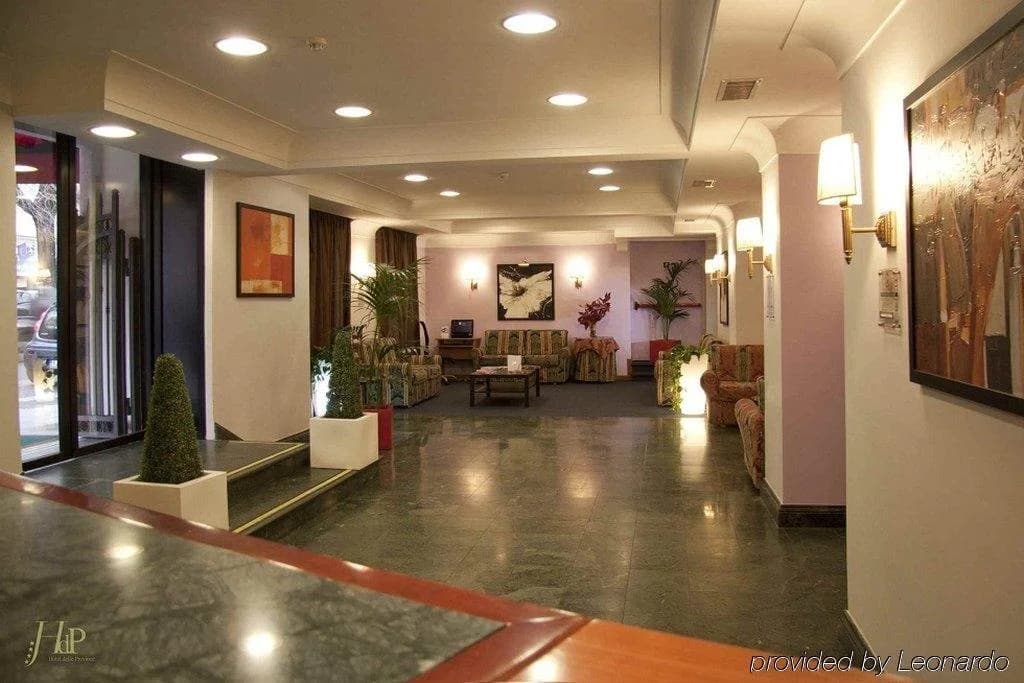 J Maluni City Hotel - photo 26