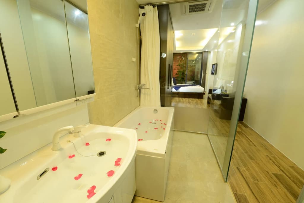Hanoi Bella Rosa Hotel & Travel - photo 8