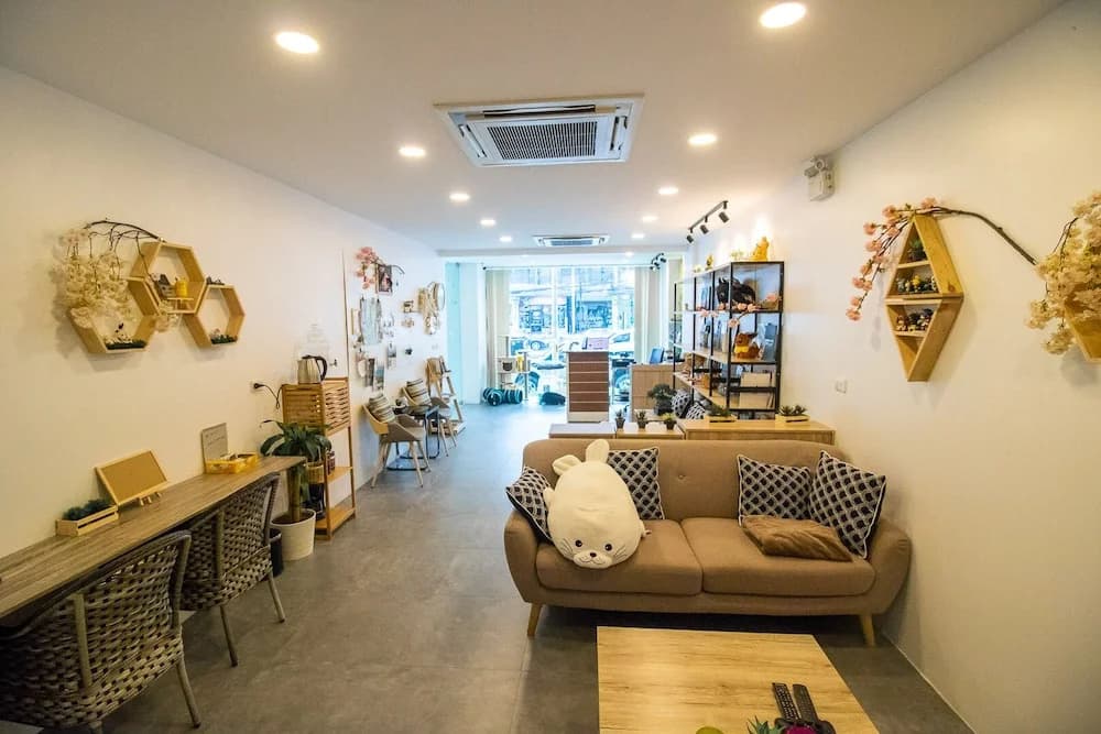 Breeze Hostel Pattaya - photo 10