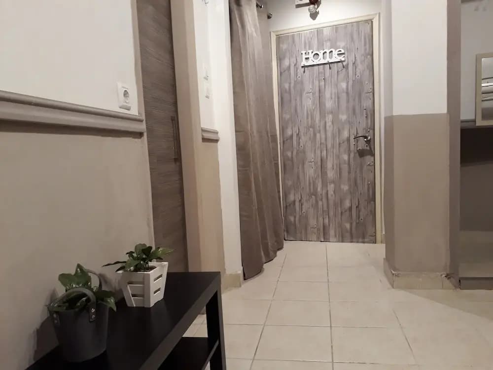 Central Cozy Cute Downtown Studio 1BR - photo 8