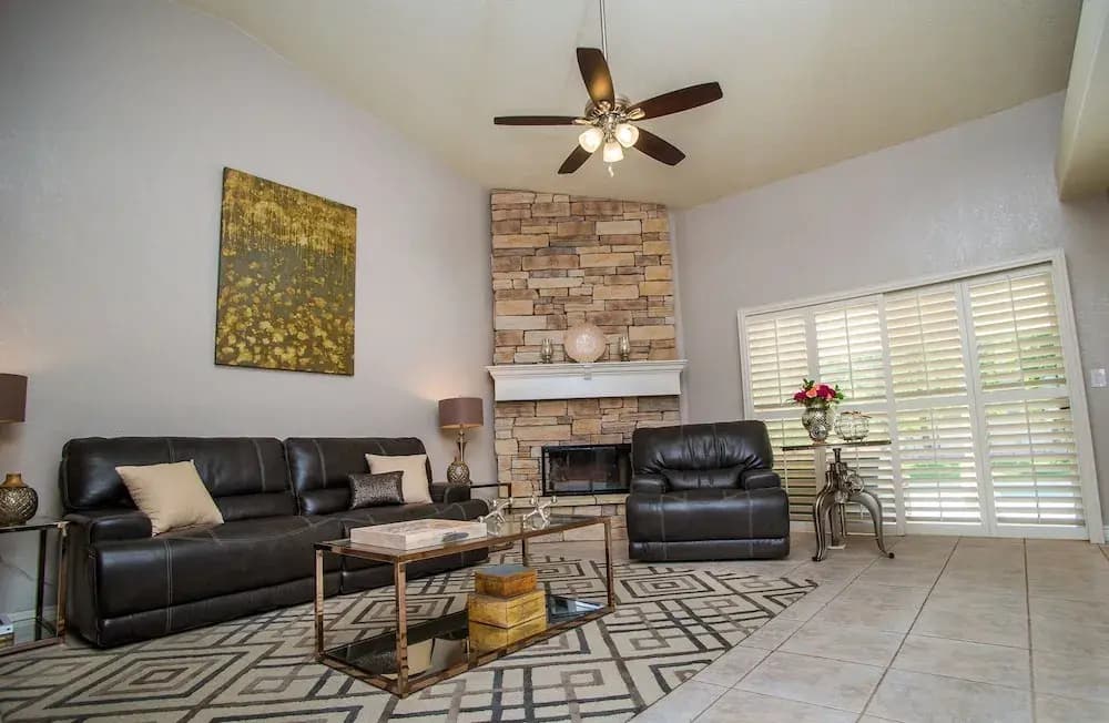 Luxury 6BR 10min to LV Strip Sleeps 20 - photo 12