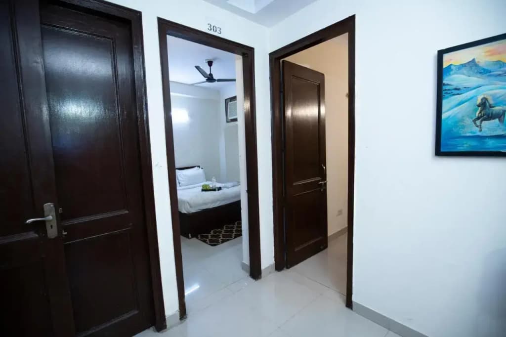 Hotel Royale Avenue - photo 11