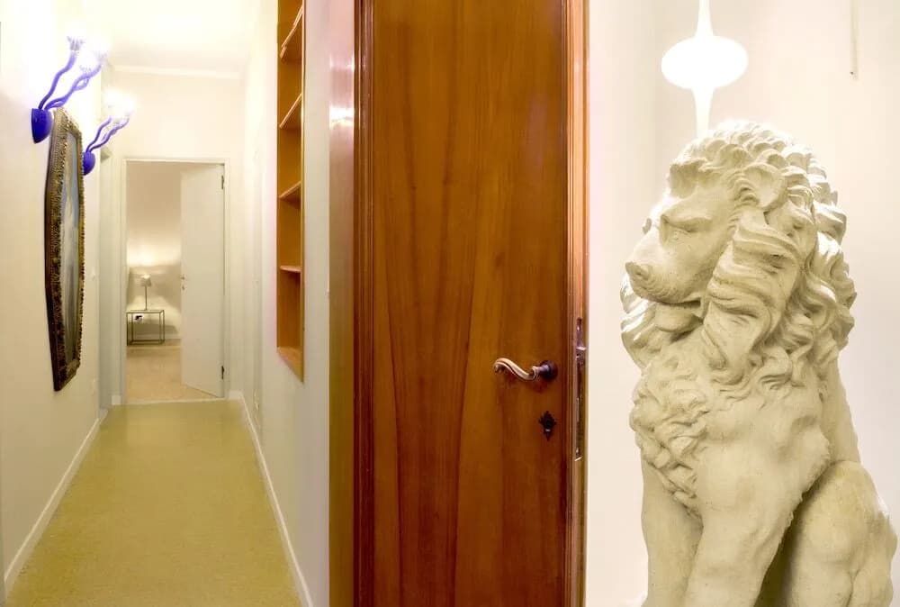 Joseph Apartments - photo 24